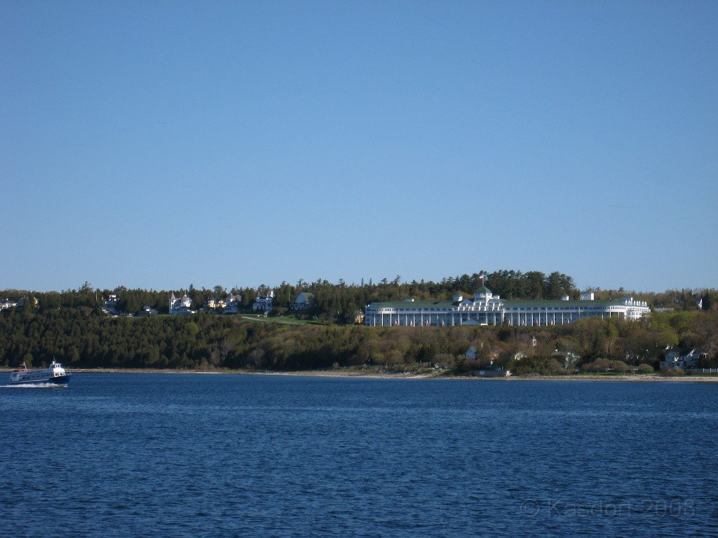 Mackinaw Island Area May 2008 0187.jpg - May 24 2008 a trip to Mackinac City for a 5 M race and a visit to Mackinac Island. A day to the UP, Paradise, Whitefish Point and Tahquamen Falls. This was followed by trips to Petoskey and Charlevoix.
